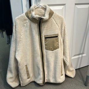 Todd Snyder
ITALIAN RECYCLED FLEECE FULL-ZIP JACKET IN VINTAGE WHITE